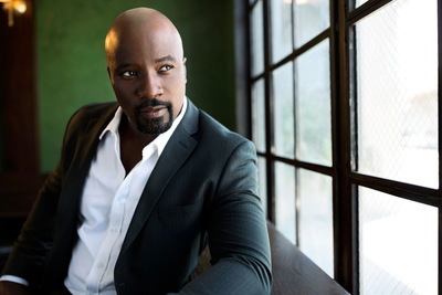 Mike Colter sweatshirt