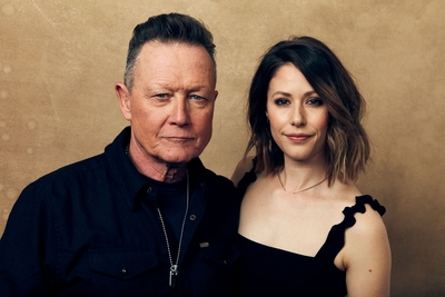 Robert Patrick sweatshirt