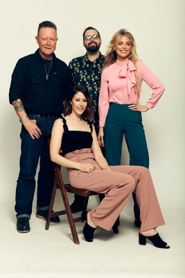 Robert Patrick sweatshirt