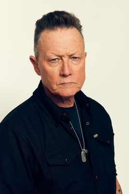Robert Patrick sweatshirt