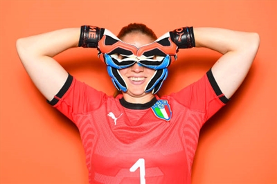 Laura Giuliani poster