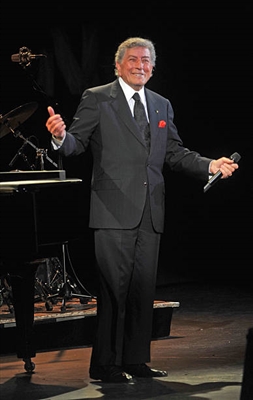 George Bennett sweatshirt