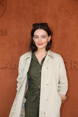 Emma Mackey sweatshirt