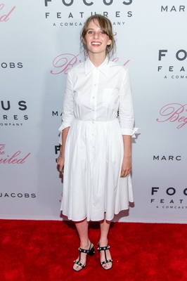 Maya Hawke sweatshirt