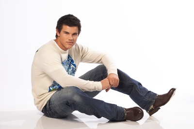 Taylor Lautner poster