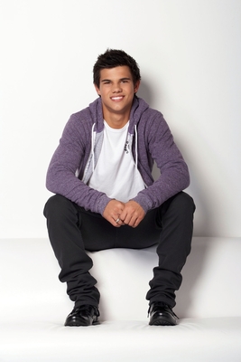 Taylor Lautner poster