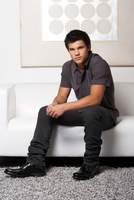 Taylor Lautner poster