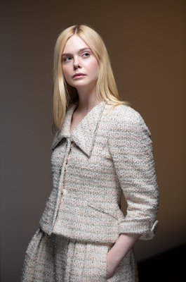 Elle Fanning sweatshirt