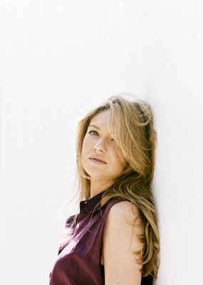 Anna Torv poster