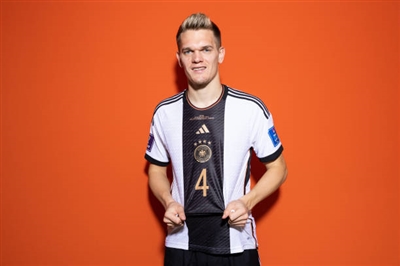 Matthias Ginter poster