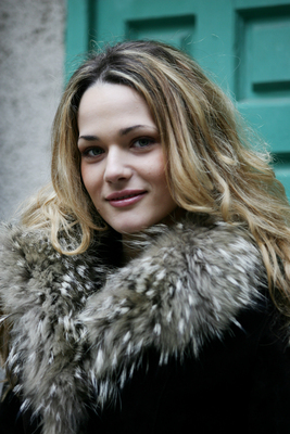 Laura Chiatti poster