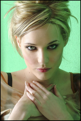 Laura Chiatti poster