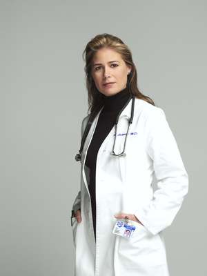 Maura Tierney sweatshirt