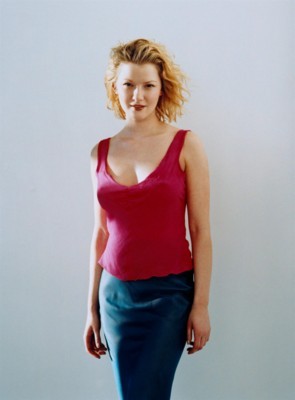 Gretchen Mol sweatshirt