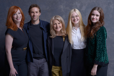 Elle Fanning sweatshirt