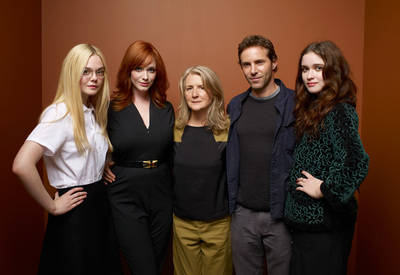 Elle Fanning sweatshirt