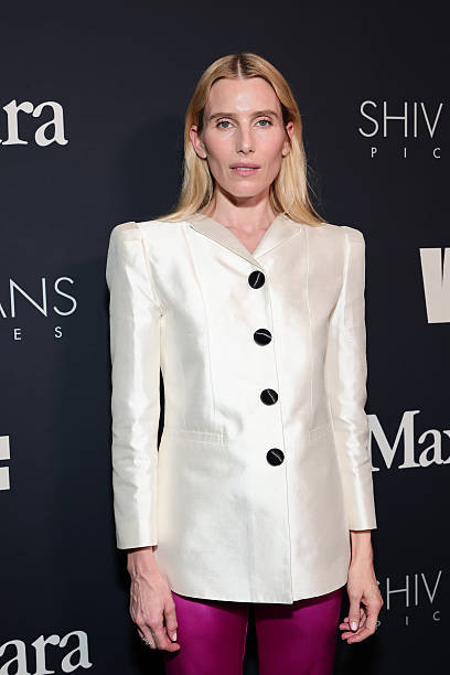 Dree Hemingway poster