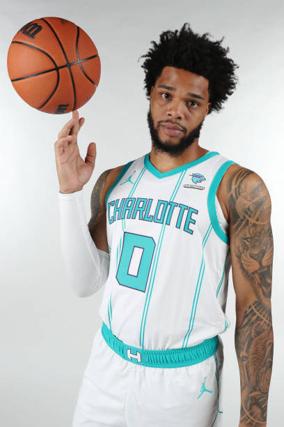 Miles Bridges sweatshirt