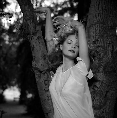 Jaime King sweatshirt