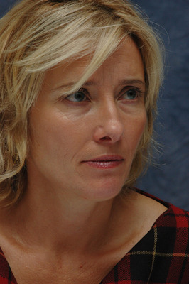 Emma Thompson sweatshirt