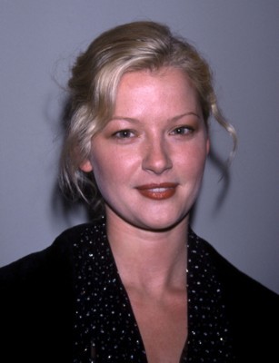 Gretchen Mol sweatshirt