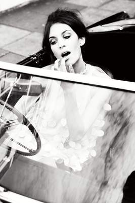 Alexa Chung sweatshirt