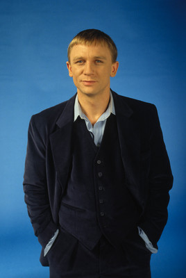 Daniel Craig poster