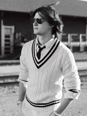 Ben Barnes sweatshirt