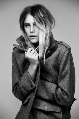 Dree Hemingway poster