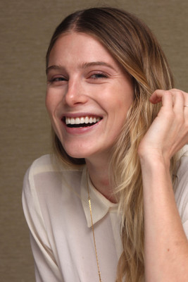 Dree Hemingway poster
