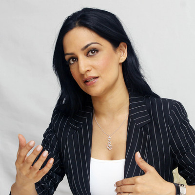 Archie Panjabi sweatshirt