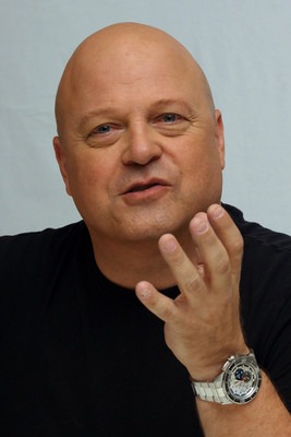 Michael Chiklis sweatshirt