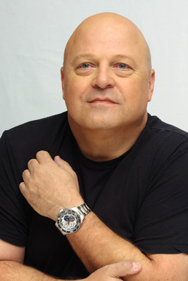 Michael Chiklis sweatshirt