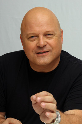 Michael Chiklis sweatshirt