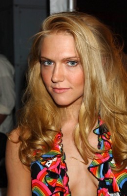 Dominique Swain poster