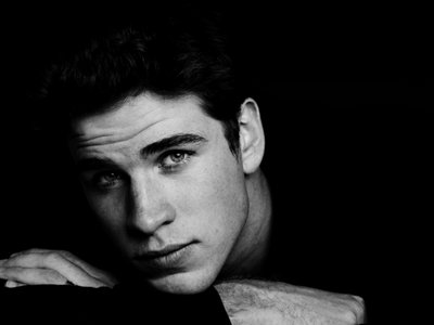 Liam Hemsworth poster