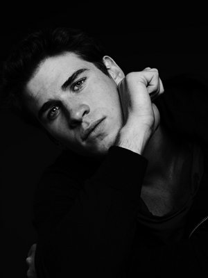 Liam Hemsworth poster