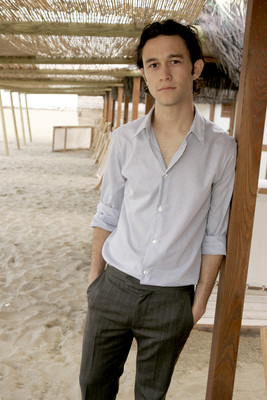 Joseph Gordon Levitt sweatshirt