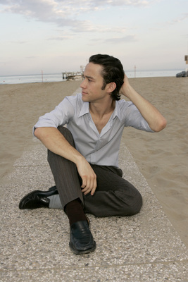 Joseph Gordon Levitt sweatshirt