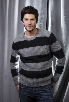 Ben Barnes sweatshirt