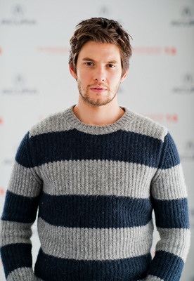 Ben Barnes sweatshirt