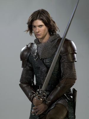 Ben Barnes sweatshirt