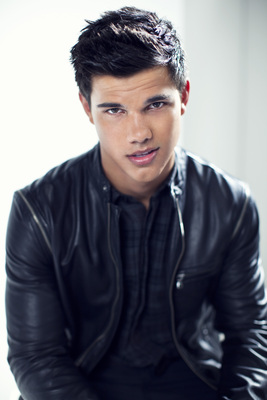 Taylor Lautner poster