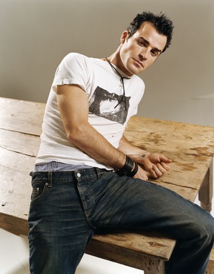 Justin Theroux poster