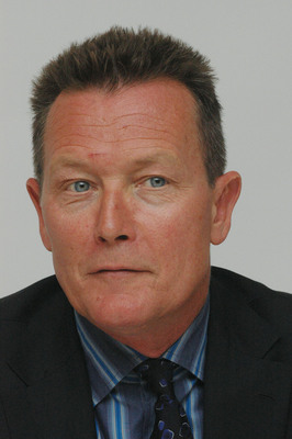 Robert Patrick sweatshirt