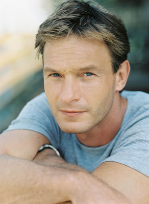 Thomas Kretschmann sweatshirt