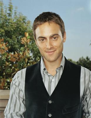 Stuart Townsend sweatshirt