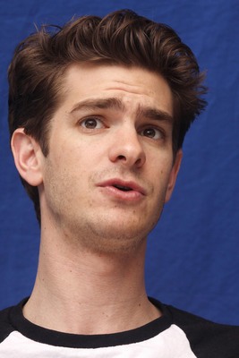 Andrew Garfield sweatshirt
