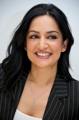 Archie Panjabi sweatshirt