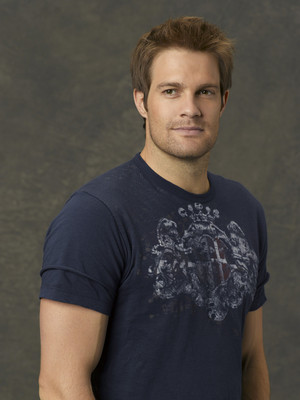 Geoff Stults poster